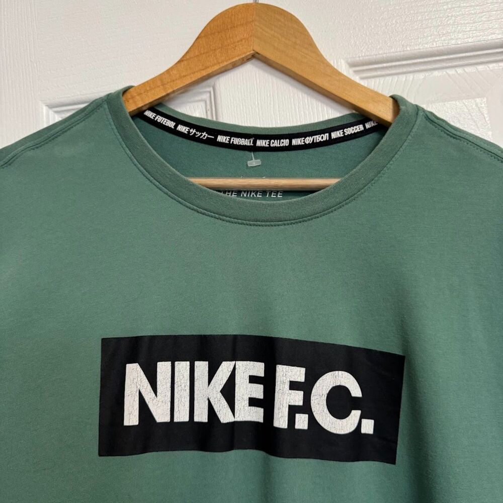 Nike F.C. Soccer Athletic Cut Short Sleeve T-Shirt Men’s XL Light Green - Picture 1 of 9